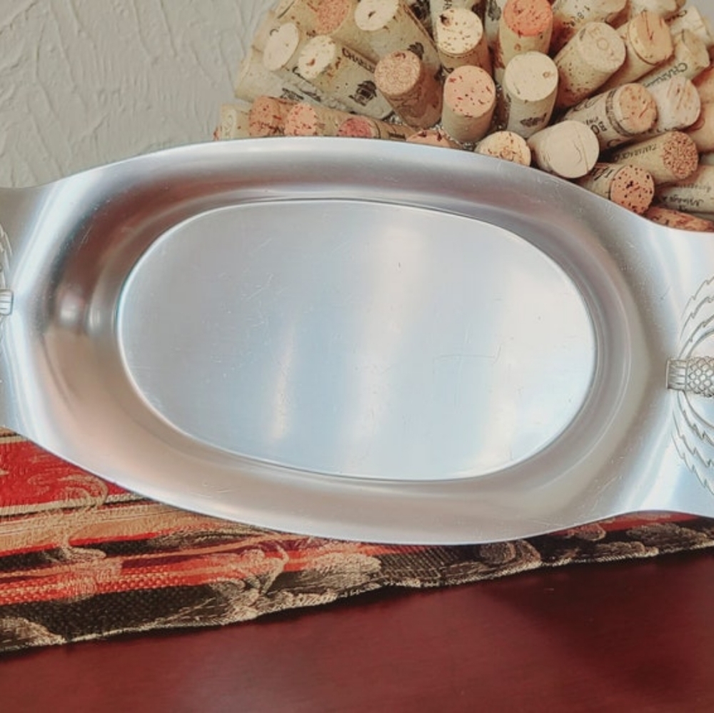 Vintage Kensington aluminum platter. Like new.